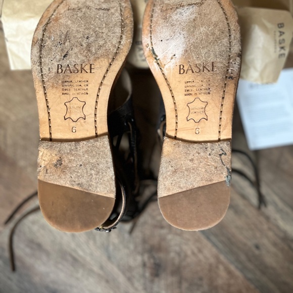 Baske California Nomad Gladiator Sandal- black leather (size 6) - Picture 8 of 10